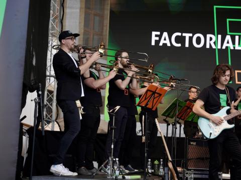 Festivalové zahrady Litomyšl Factorial! Orchestra